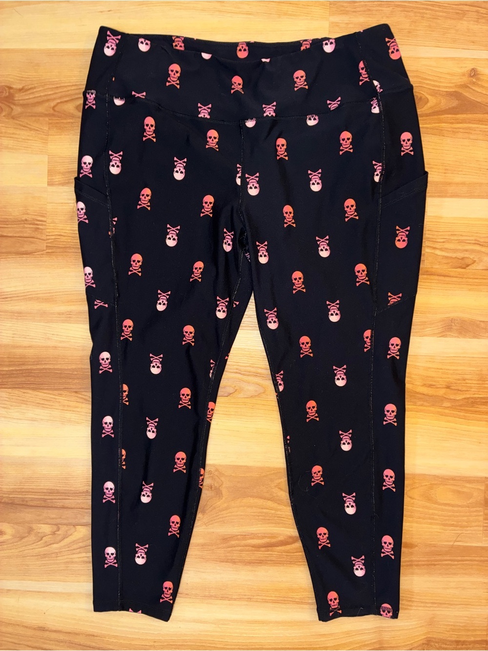 Torrid Active Skull and Crossbones Leggings